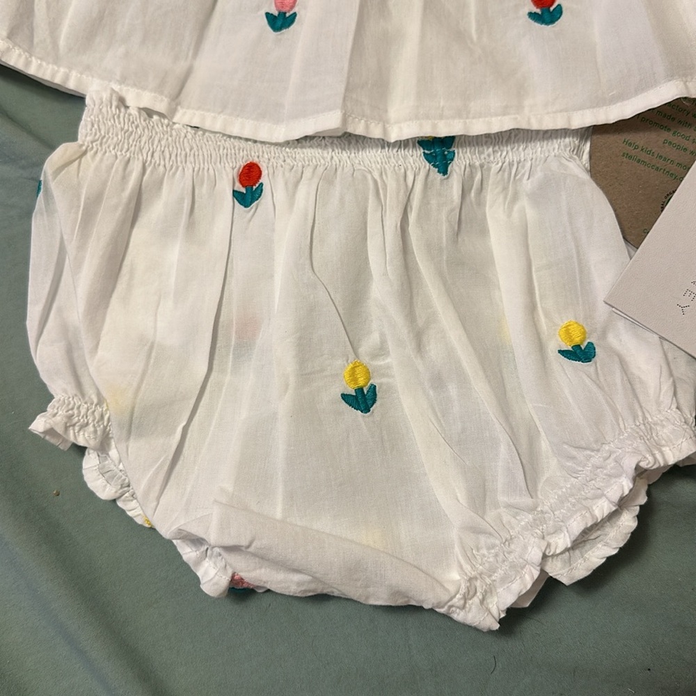 NWT Stella McCartney baby girl Dreamy Flowers Top & Bloomers Set size 6 months - Picture 7 of 10